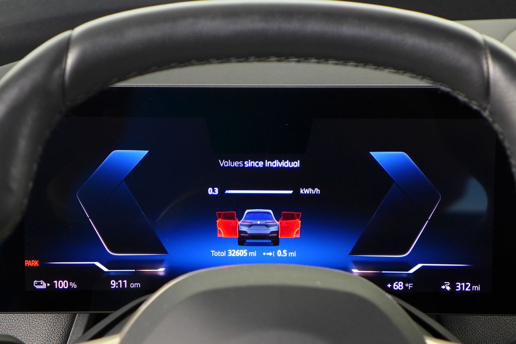 Thumbnail: 2024 BMW iX - 27