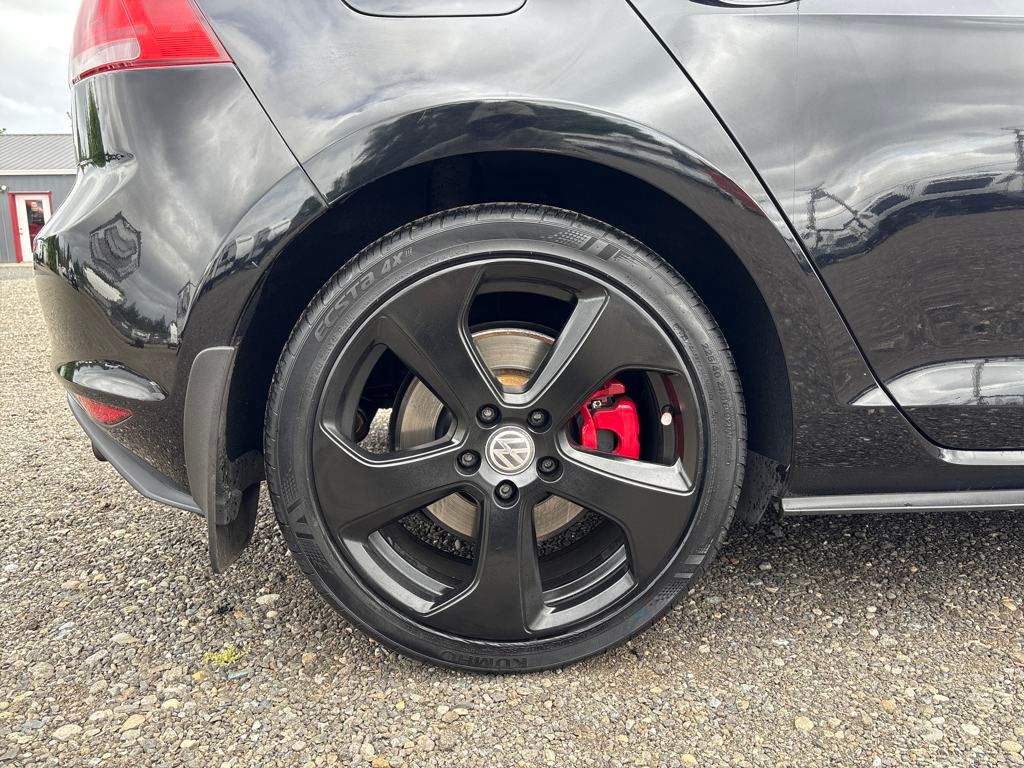 2015 Deep Black Pearl Volkswagen Golf GTI Autobahn FWD Hatchback