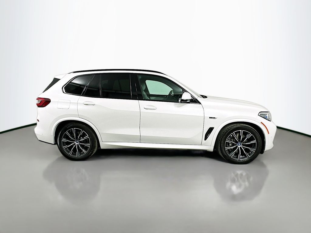 Thumbnail: 2023 BMW X5 - 4