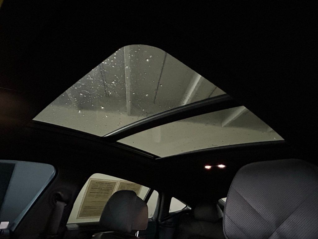 Used 2024 Black Sapphire Metallic BMW xDrive40i image 16