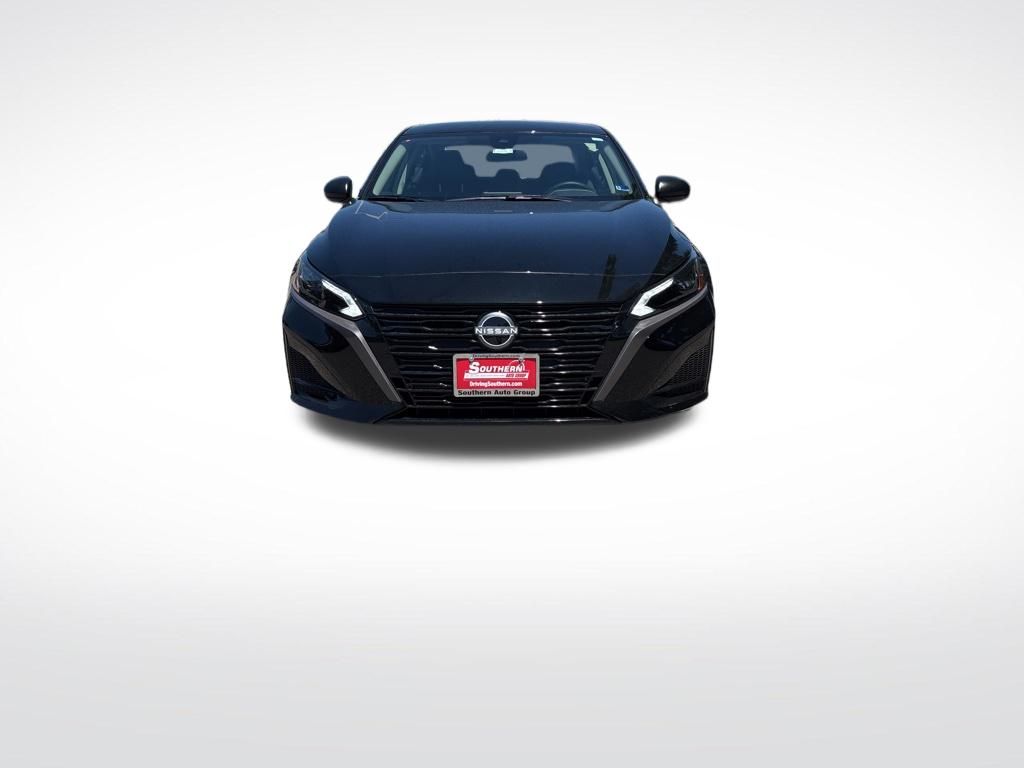 New 2026 Black Nissan 2.5 SV image 5