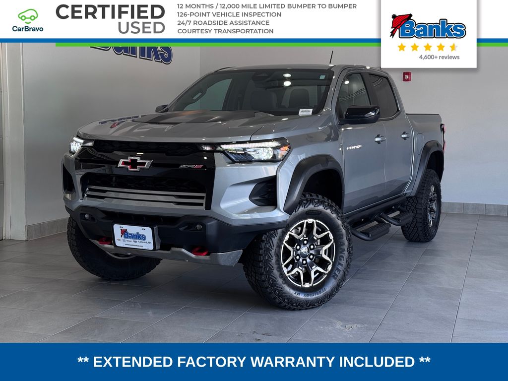 Sterling Gray Metallic 2024 Chevrolet Colorado Pickup Truck Four-Wheel Drive 8-Speed Automatic