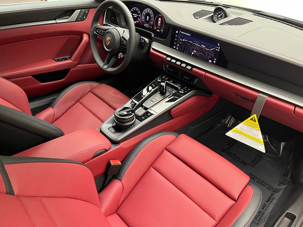 Thumbnail: 2025 Porsche 911 - 22