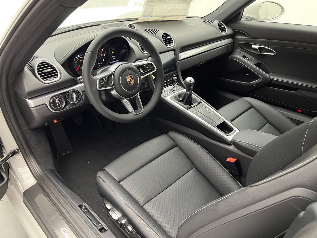 Thumbnail: 2025 Porsche 718 Cayman - 4
