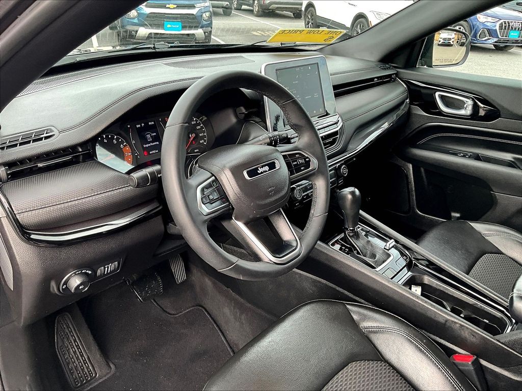 2022 Jeep Compass — photo 8