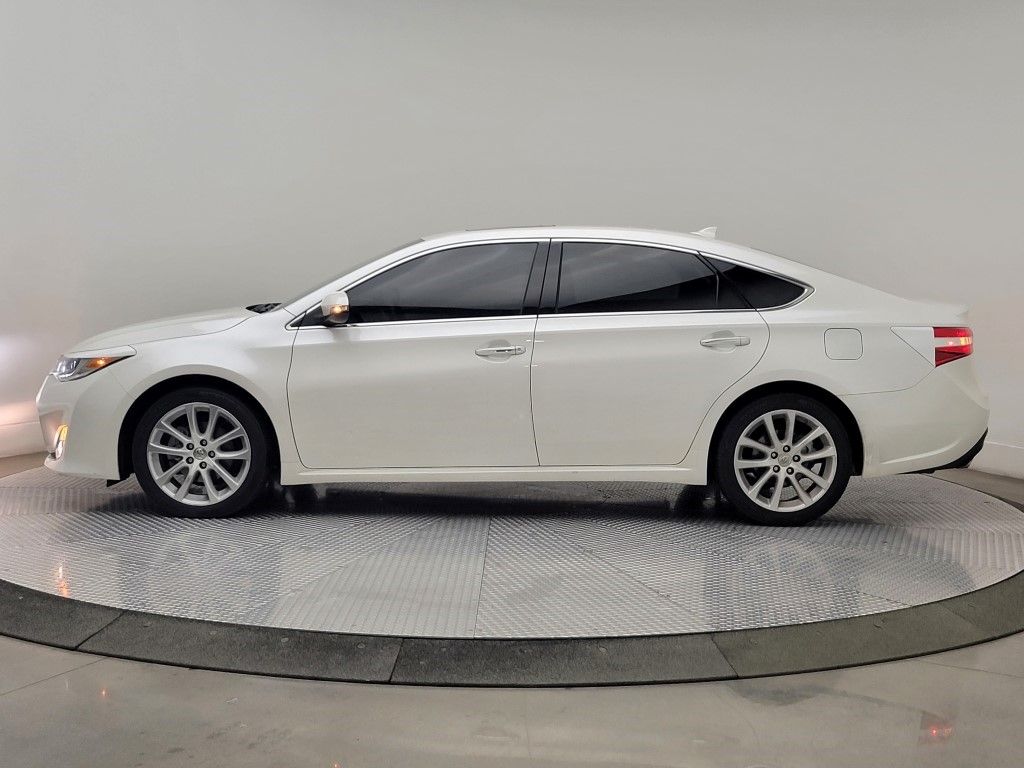 Thumbnail: 2014 Toyota Avalon - 3