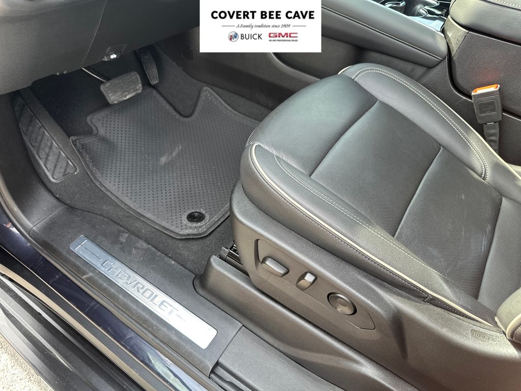 Used Car 2025 Chevrolet Suburban  Premier For Sale Under $70,000 In Austin, Texas