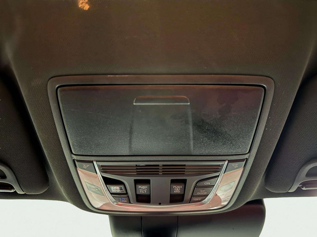 Used 2024 Platinum White Pearl Acura A-Spec Package image 25