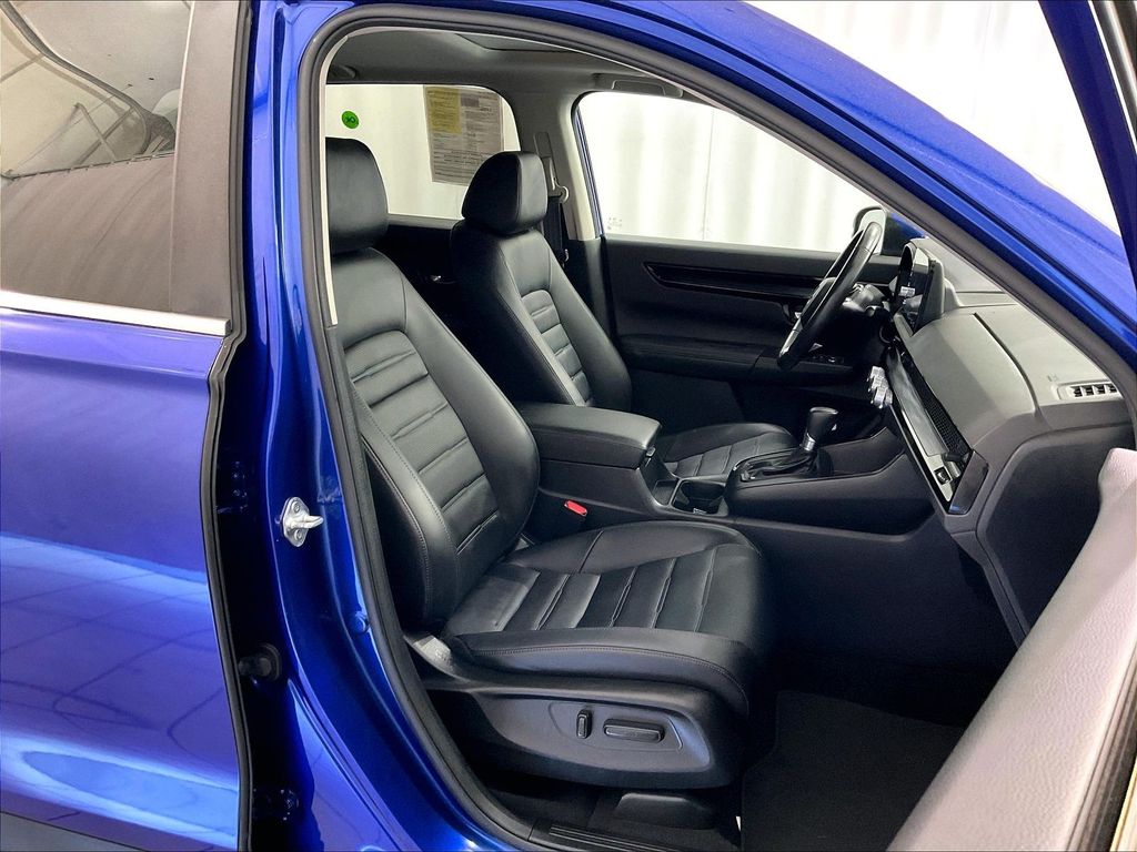 2023 Honda CR-V — photo 11
