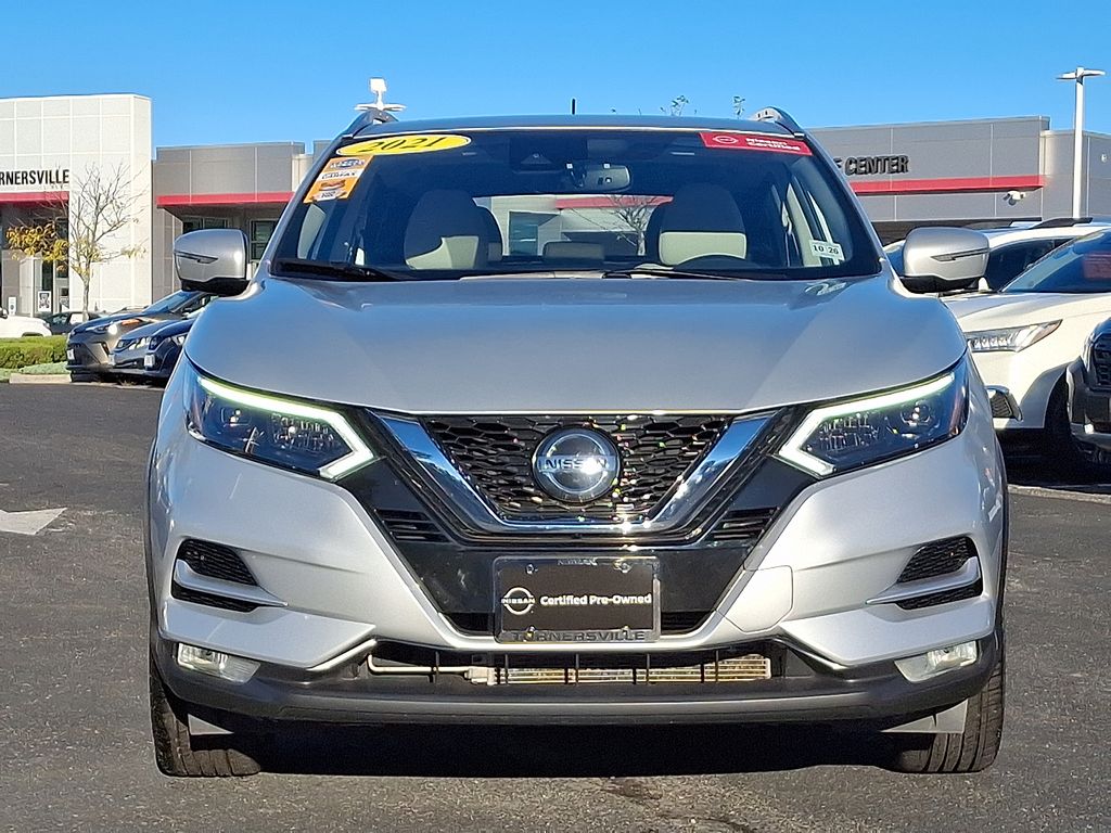 Thumbnail: 2021 Nissan Rogue Sport - 2