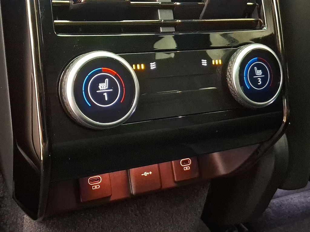 Thumbnail: 2023 Land Rover Range Rover Sport - 11