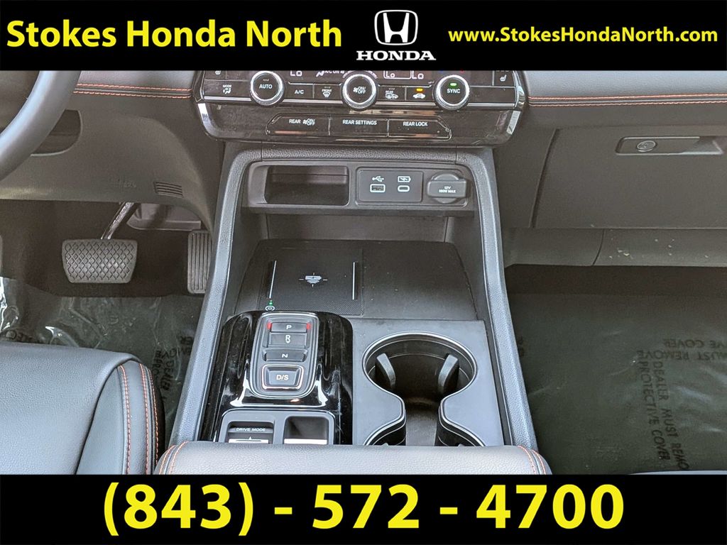 Used 2025 Honda Pilot SUV