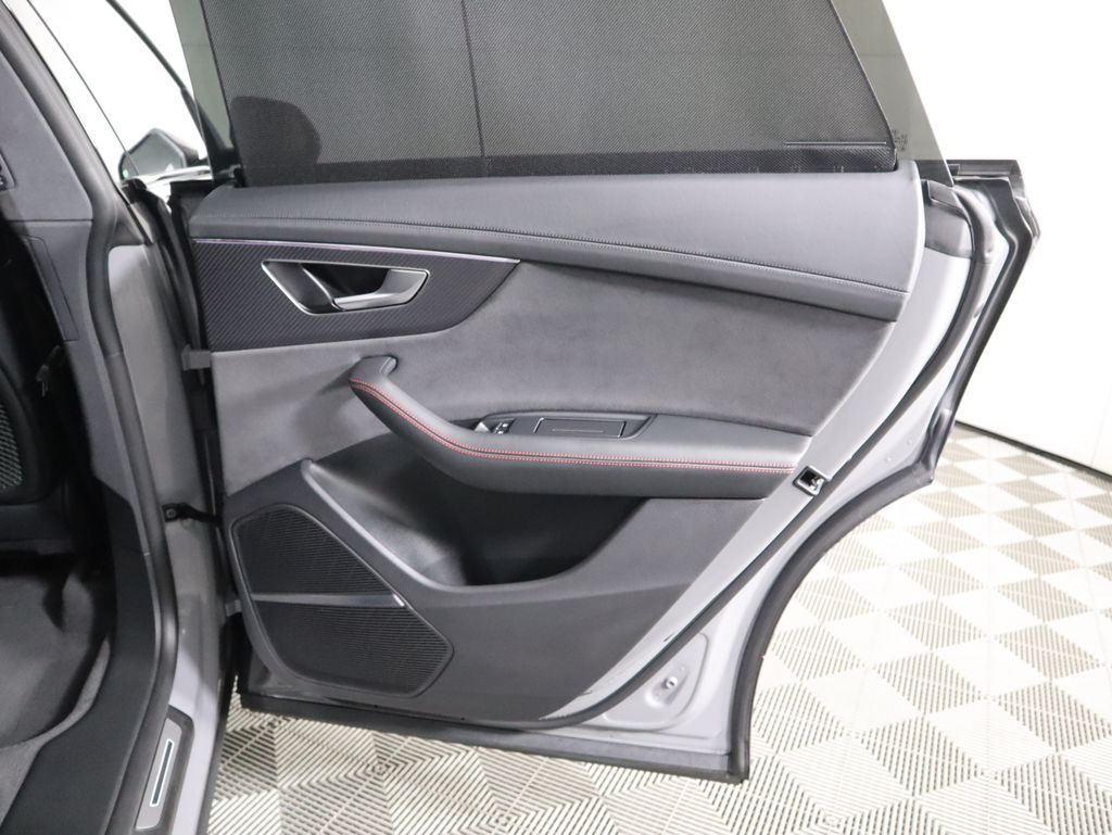 Thumbnail: 2024 Audi RS Q8 - 28