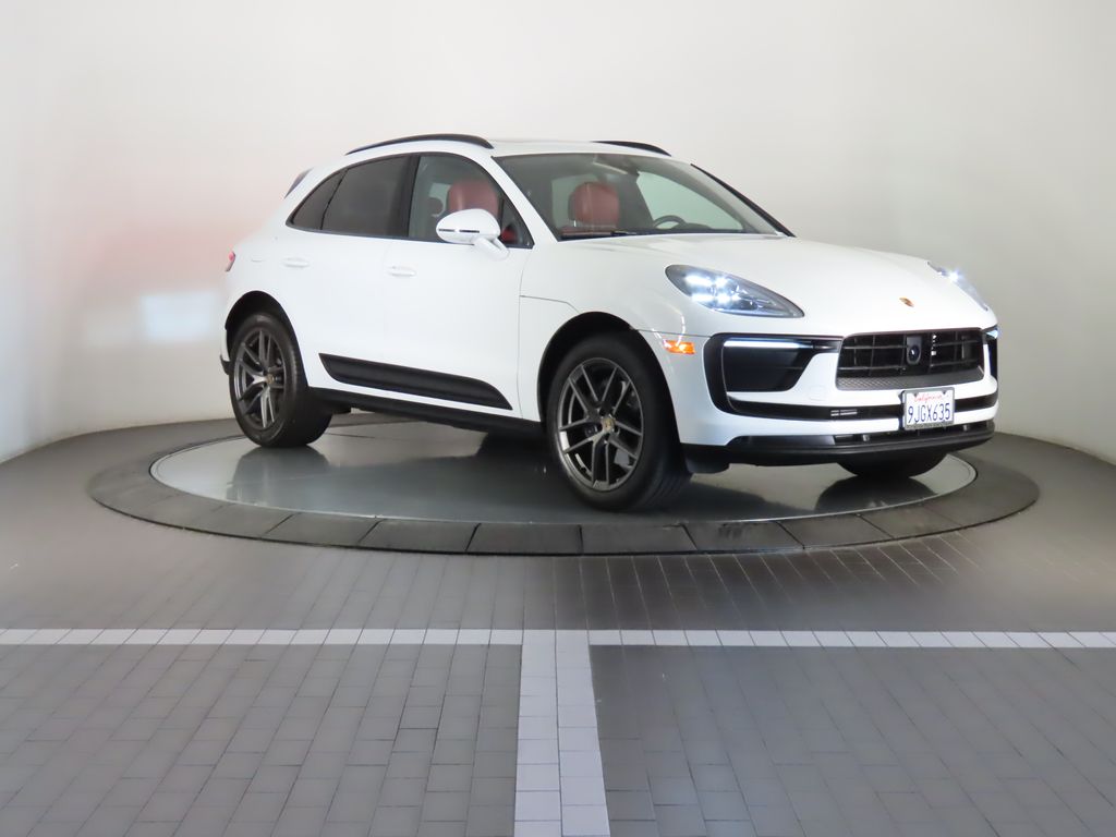 2023 Porsche Macan  7