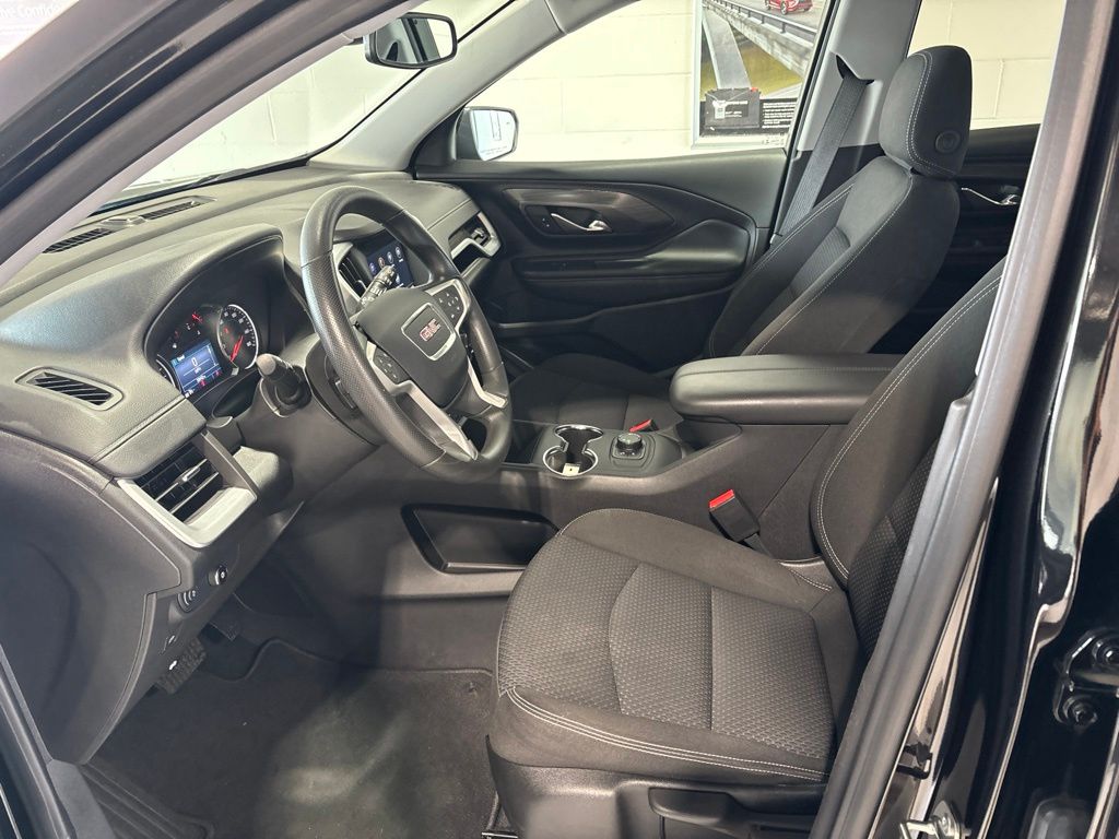 Used 2024 GMC Terrain SUV