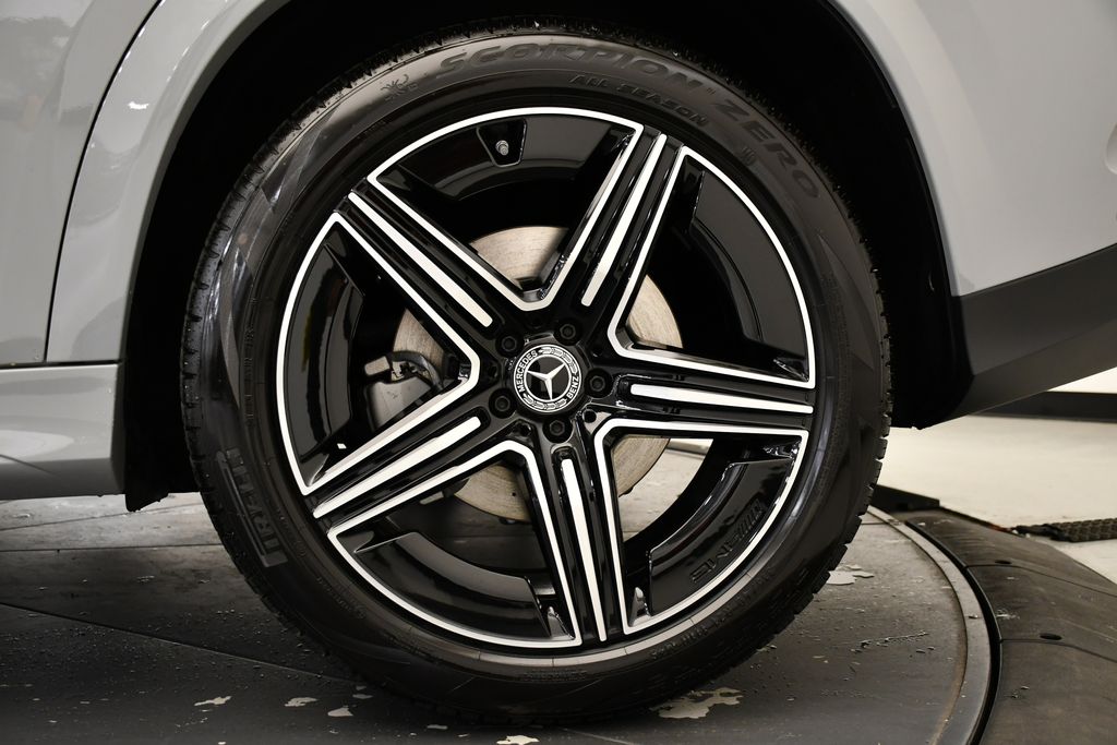 Thumbnail: 2026 Mercedes-Benz GLE - 14