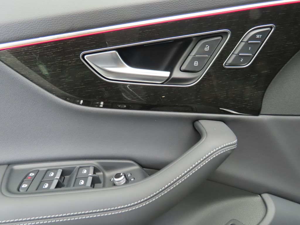 Thumbnail: 2025 Audi Q7 - 23