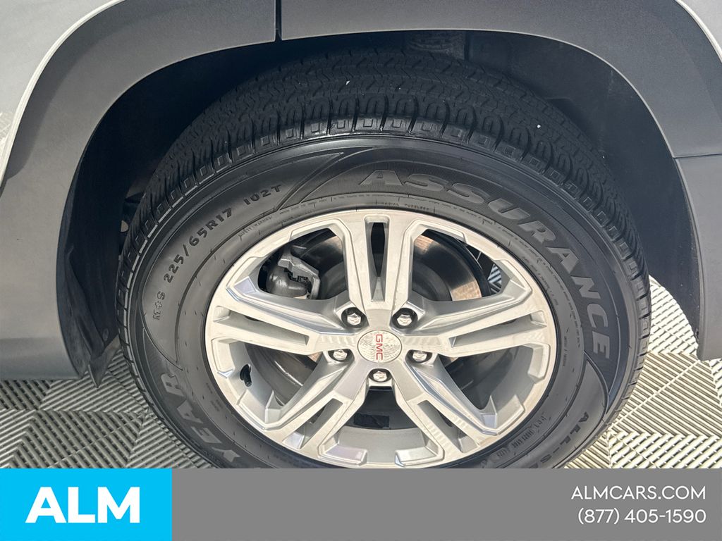 Used 2024 Silver GMC SLE image 22