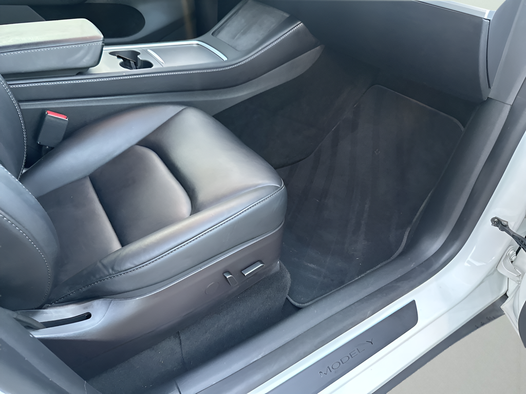 Used Car 2022 Tesla Model Y  Performance For Sale Under $35,000 In Austin, Texas