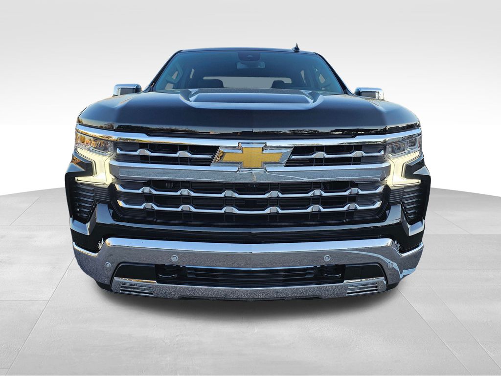 2025 Chevrolet Silverado 1500 LTZ 8