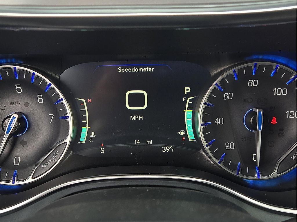 New 2026 Chrysler Pacifica For Sale in Farmington, AR