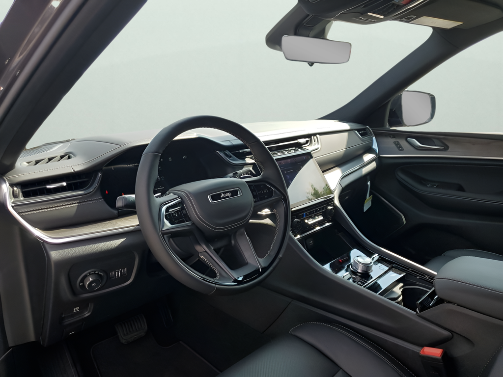 New Car 2025 Jeep Grand Cherokee  Overland For Sale Under $60,000 In Austin, Texas