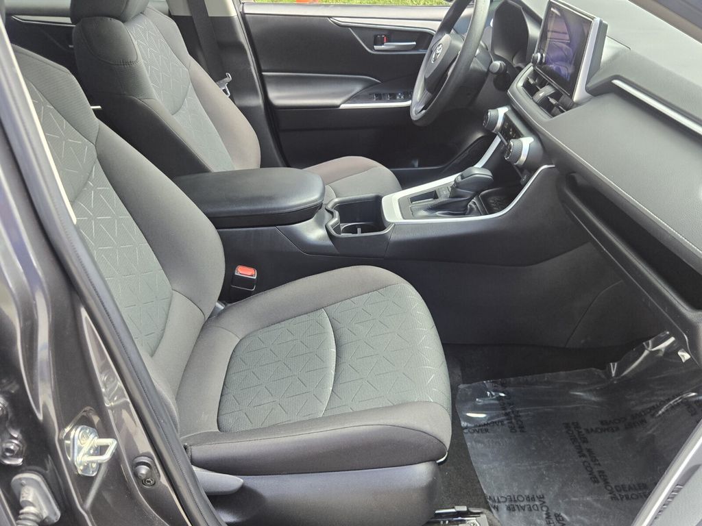 2023 Toyota RAV4 - $26,672