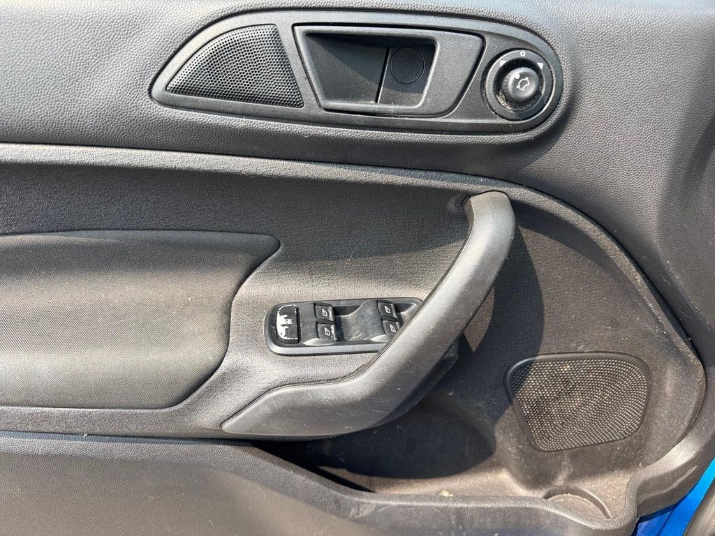 Certified Used 2019 Lightning Blue Metallic Ford SE image 16
