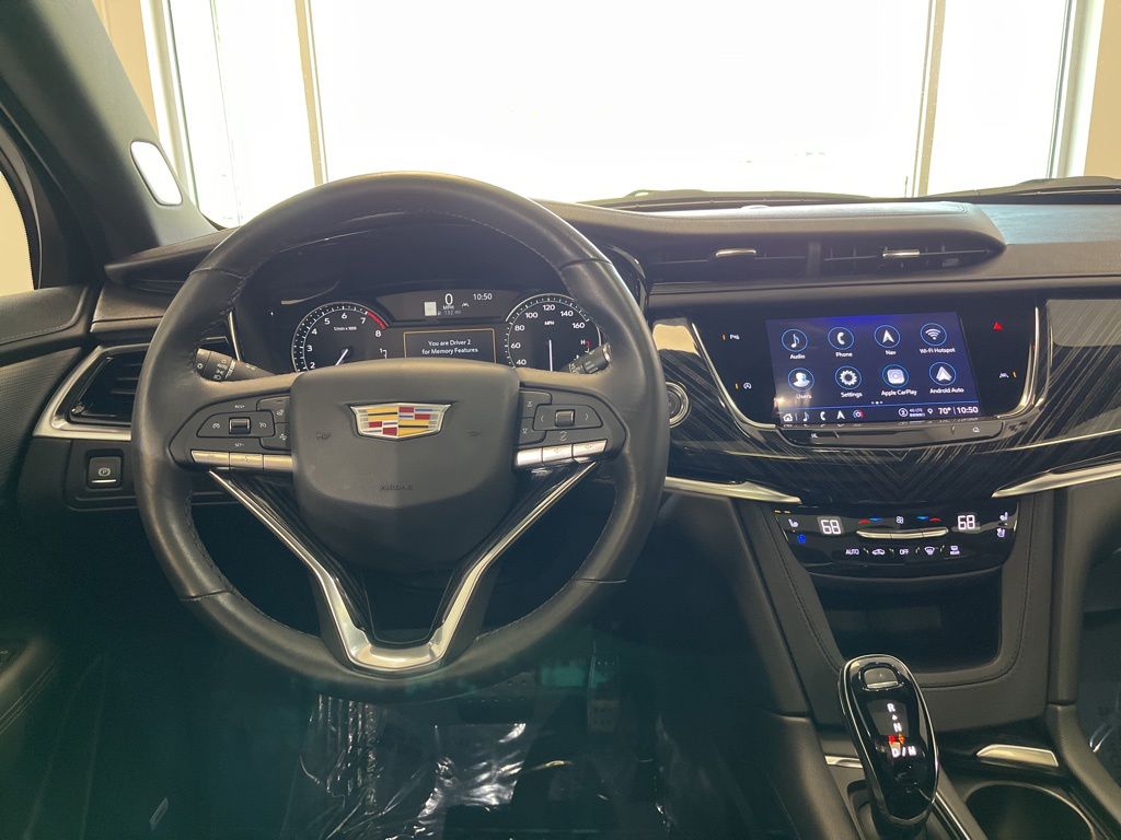 used 2025 Cadillac XT6 car, priced at $52,995