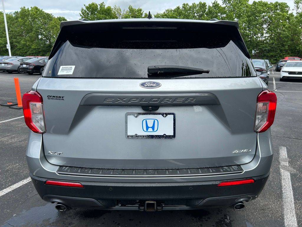 2021 Ford Explorer XLT 4