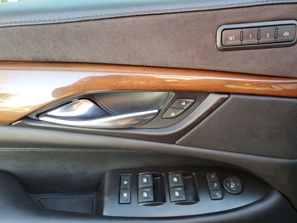 Used Car 2020 Cadillac Escalade  Luxury For Sale Under $30,000 In Austin, Texas