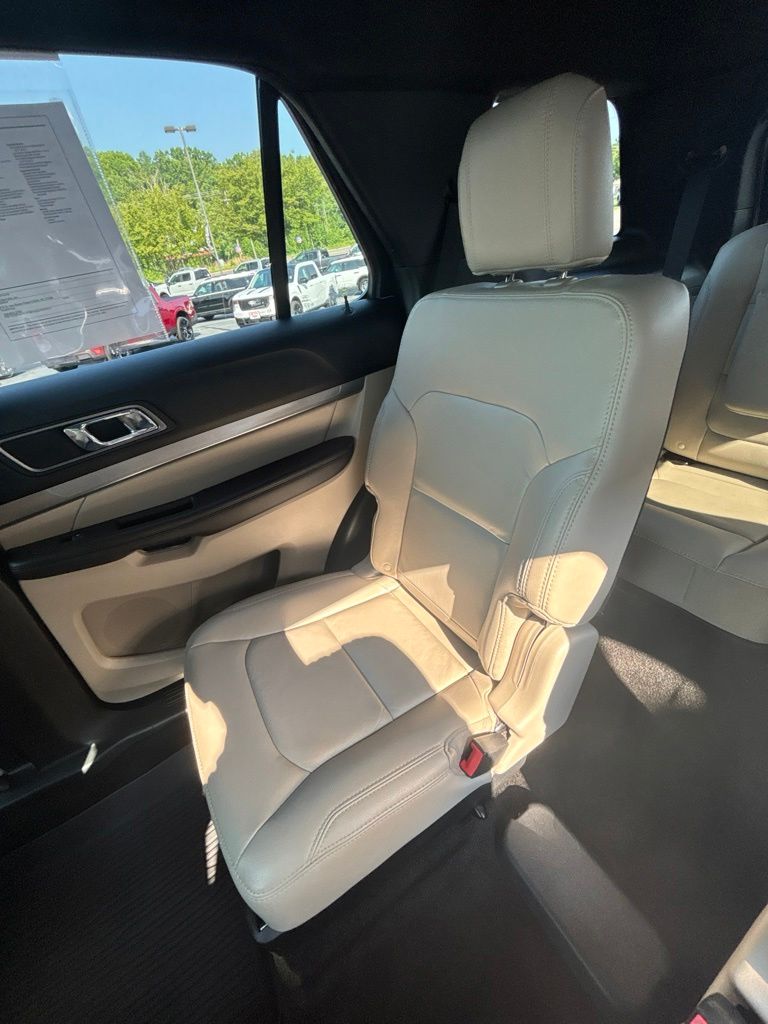 FordExplorer14