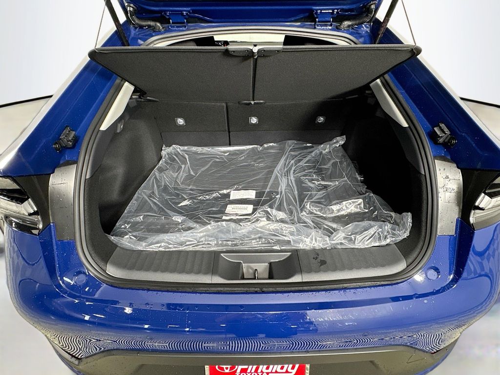 2026 Toyota Prius Plug-in Hybrid SE - Photo 9