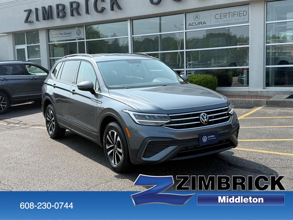 Platinum Gray Metallic 2022 Volkswagen Tiguan SUV / Crossover All-Wheel Drive 8-Speed Automatic