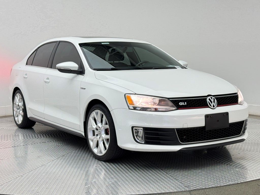 Thumbnail: 2014 Volkswagen Jetta - 2