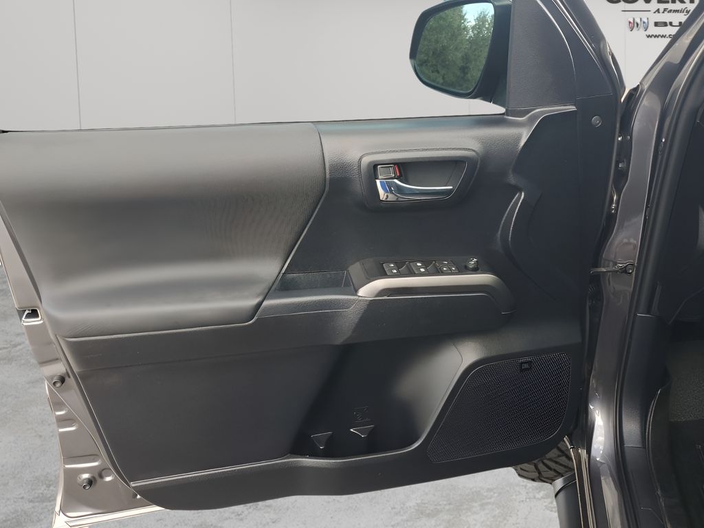 Used Car 2019 Toyota Tacoma  Trd Sport For Sale Under $40,000 In Austin, Texas
