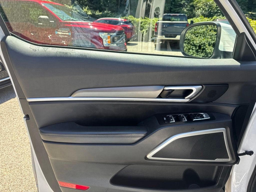 2021 Kia Telluride S White at Bob Ruth Ford