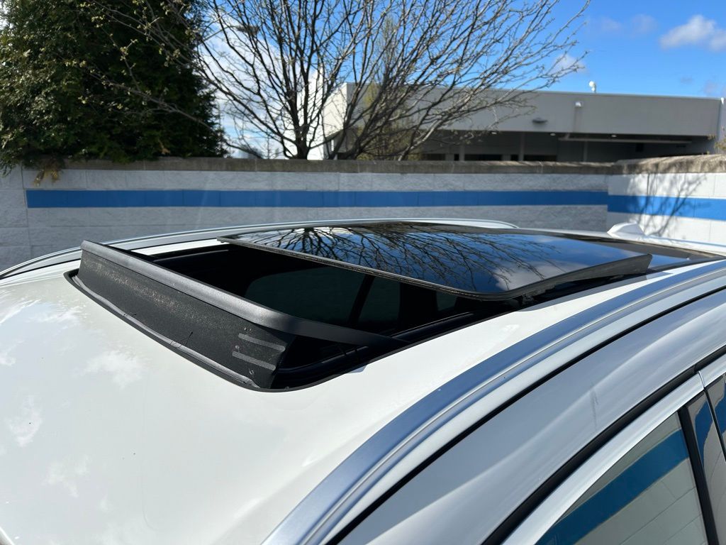 2024 BMW X5 xDrive50e 11