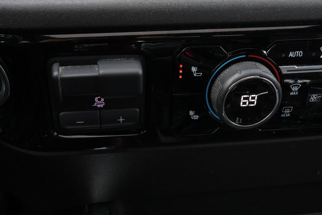 2022 Chevrolet Silverado 1500 RST 26