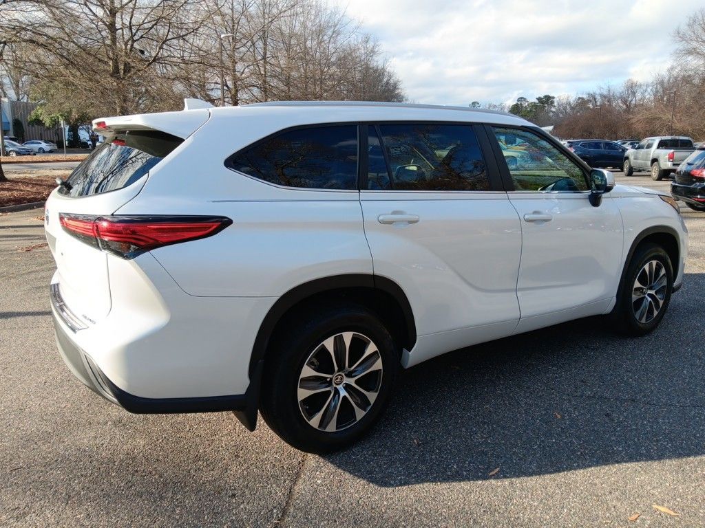 2023 Toyota Highlander L 5