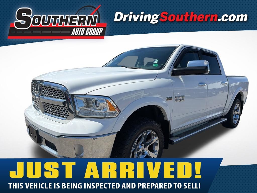 2017 RAM 1500 Laramie Crew Cab 4WD
