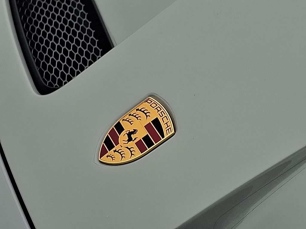 Thumbnail: 2022 Porsche 911 - 27