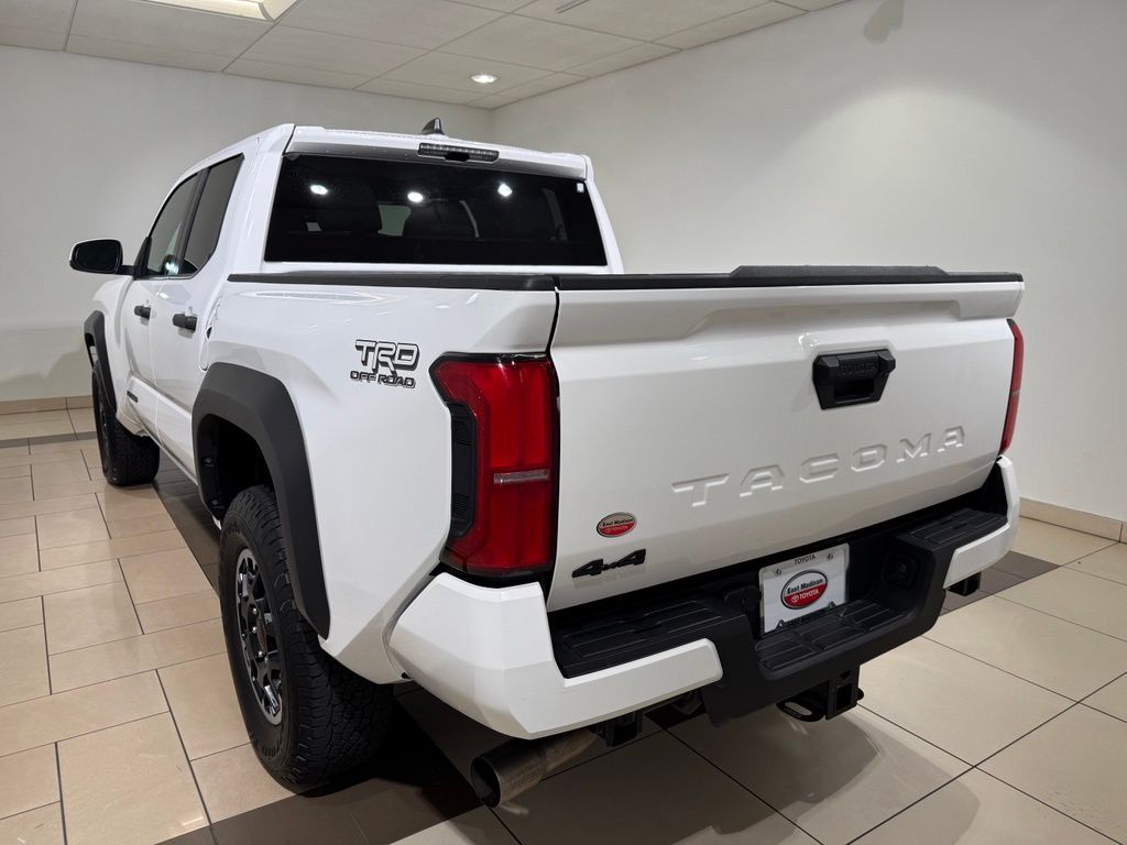 Thumbnail: 2025 Toyota Tacoma - 3