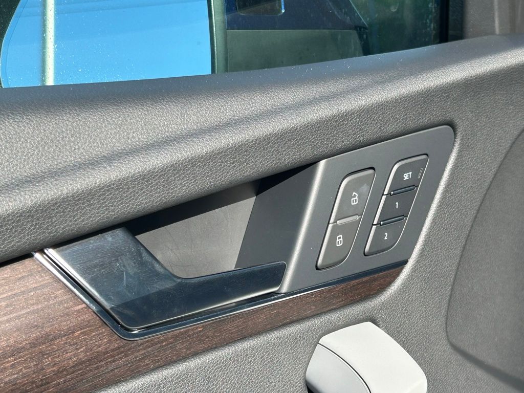 New 2025  Audi 45 S line Prestige image 71