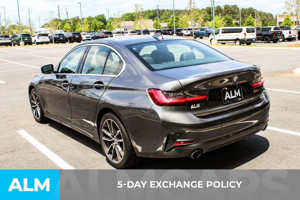 Used 2020 Gray BMW 330i xDrive image 4