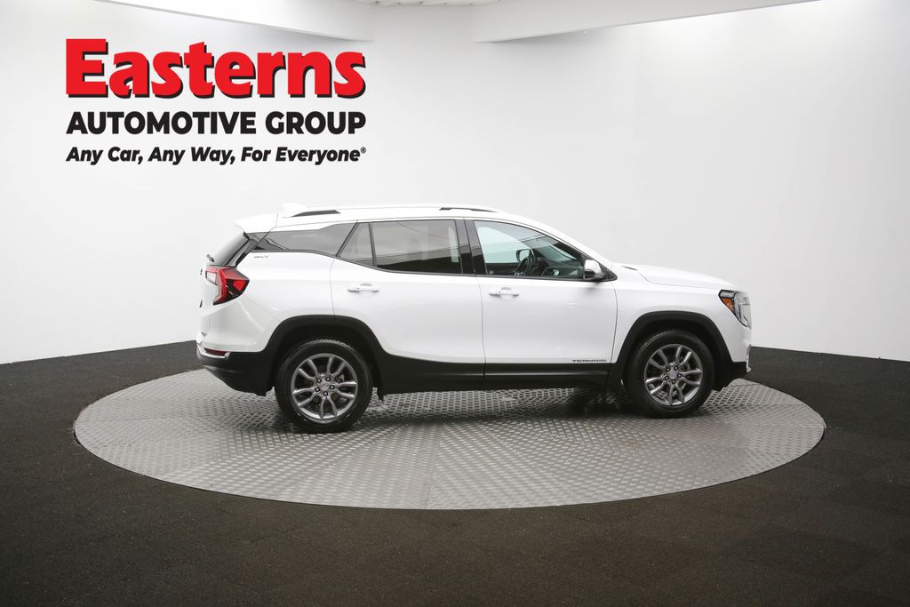 Used 2024 White GMC SLT image 43