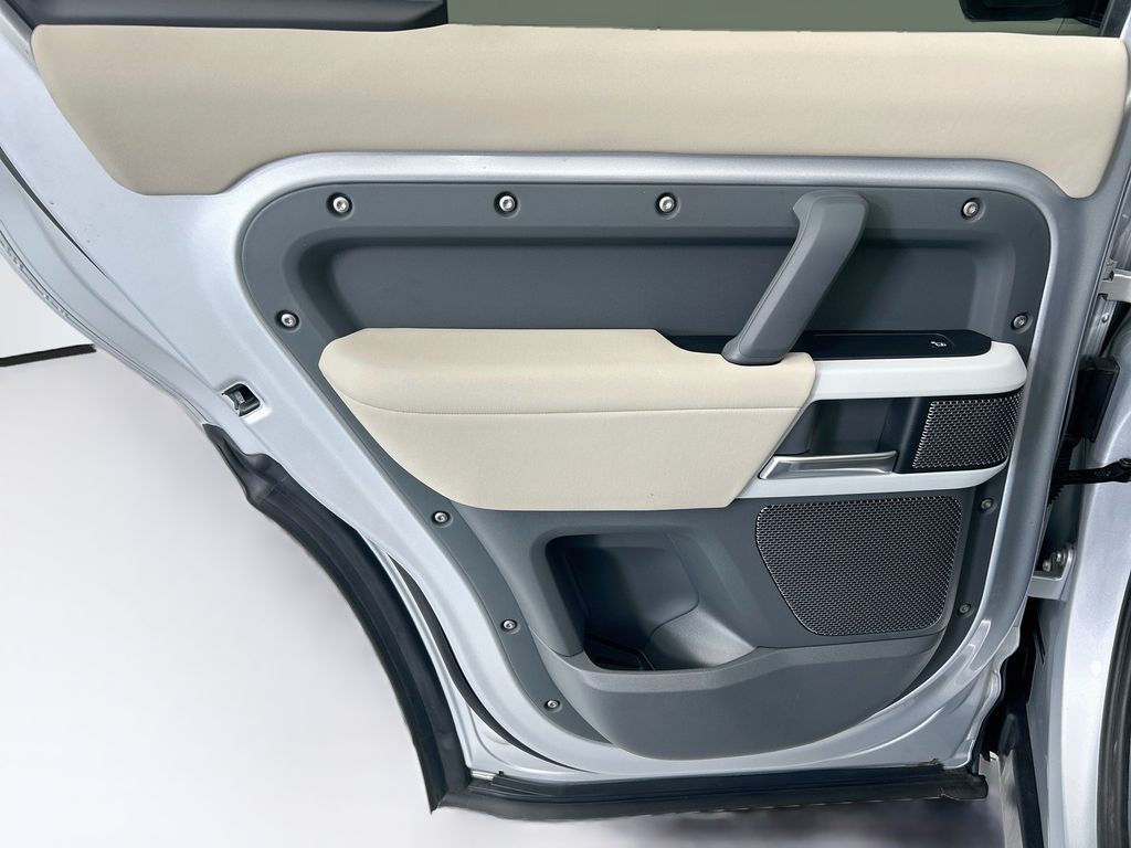 Thumbnail: 2020 Land Rover Defender - 25