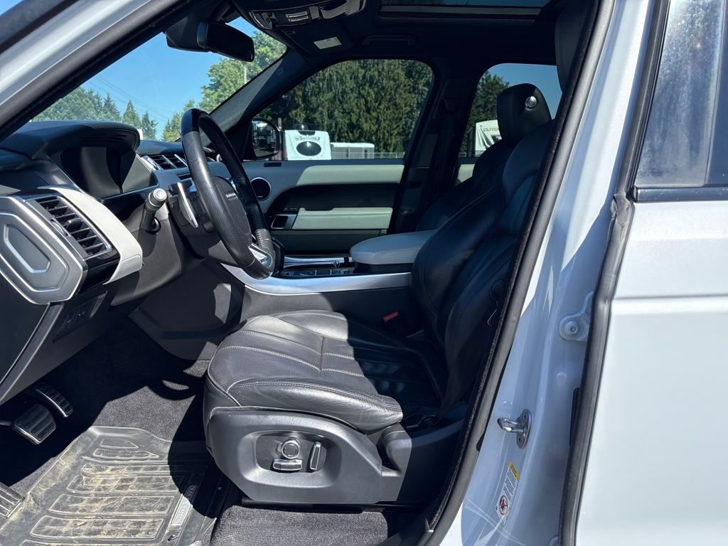2016 Fuji White Land Rover Range Rover Sport 5.0L V8 Supercharged 4X4 SUV