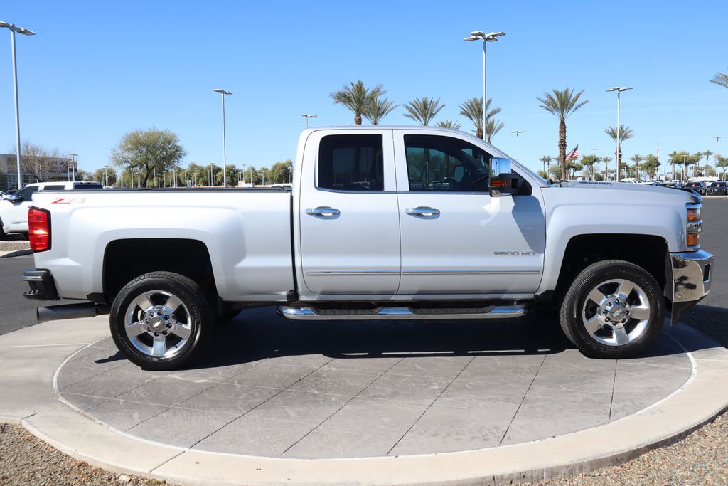 Thumbnail: 2016 Chevrolet Silverado 2500 - 4
