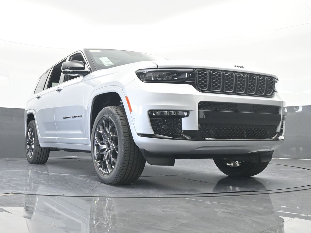 New 2025 Silver Zynith Jeep Summit image 70